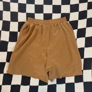 vintage silx 100% silk brown shorts pockets with liner size medium